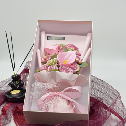 Aranjament floral elegant, flori de sapun, D4061, Roz
