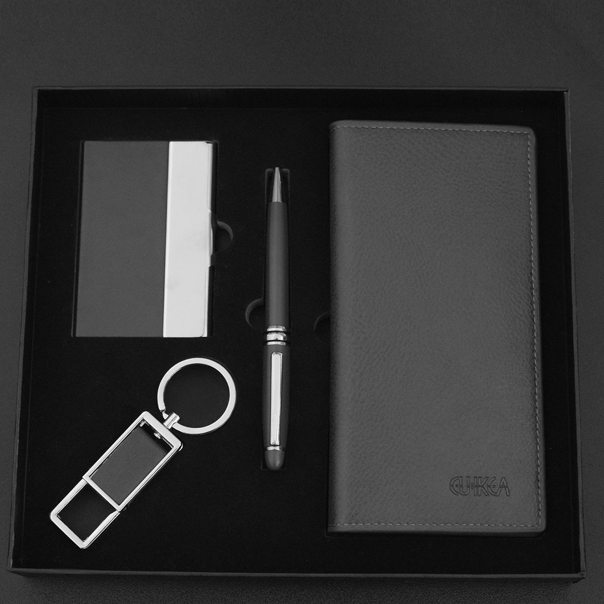 Set cadou barbati, Naimeed D5243, din piele sintetica, cu breloc de chei, Negru