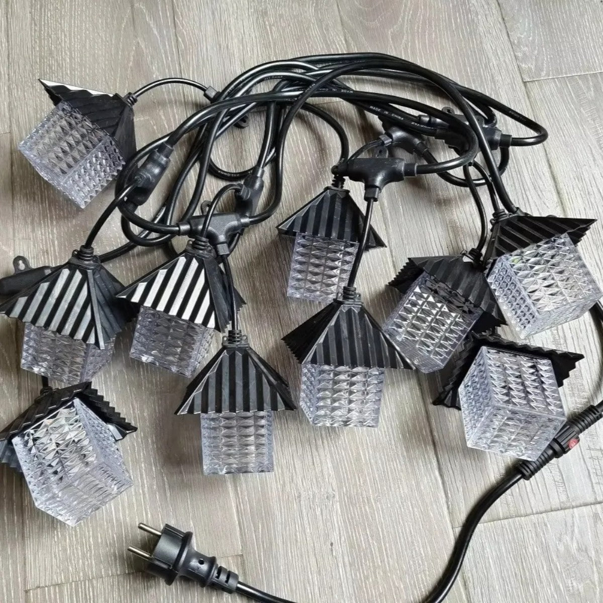 Ghirlanda luminoasa, decorativa, interconectabila, Naimeed D6076, 5m, 10 Becuri LED, Multicolor