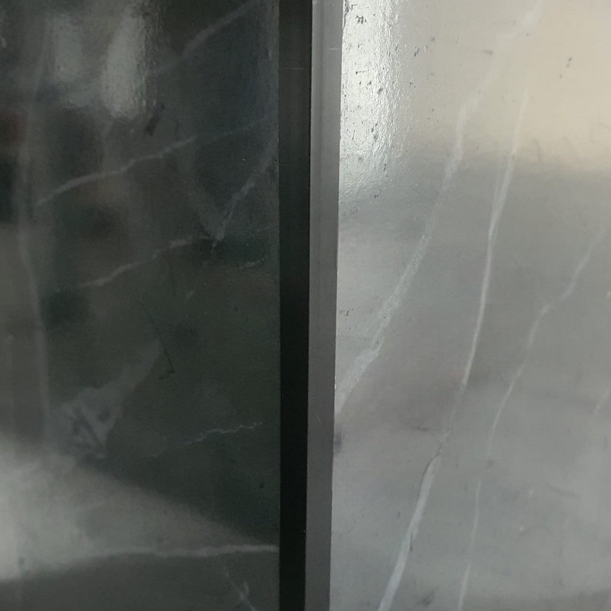 Set 3 profile de colt exterior, ascutit, pentru imbinarea panourilor cristal carbon si carbune de bambus, Naimeed D6331, aluminiu, 300x0.5cm, Negru