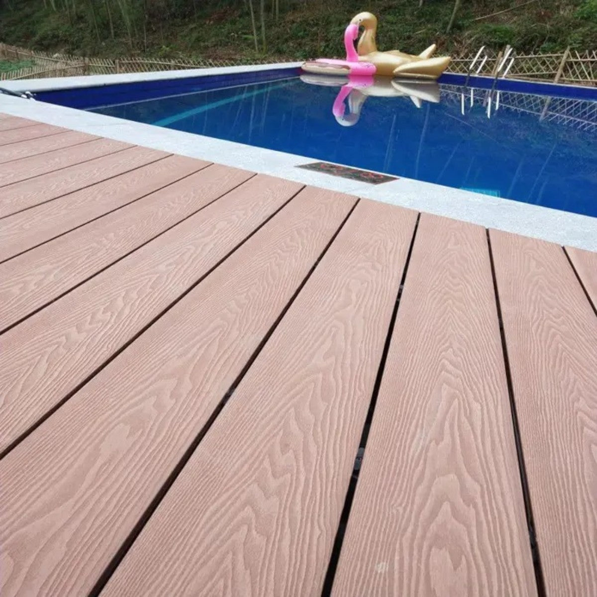 Pardoseala decking terasa din compozit WPC, Naimeed D6483, rezistenta sporita, 290x14x2.5cm, Caramiziu