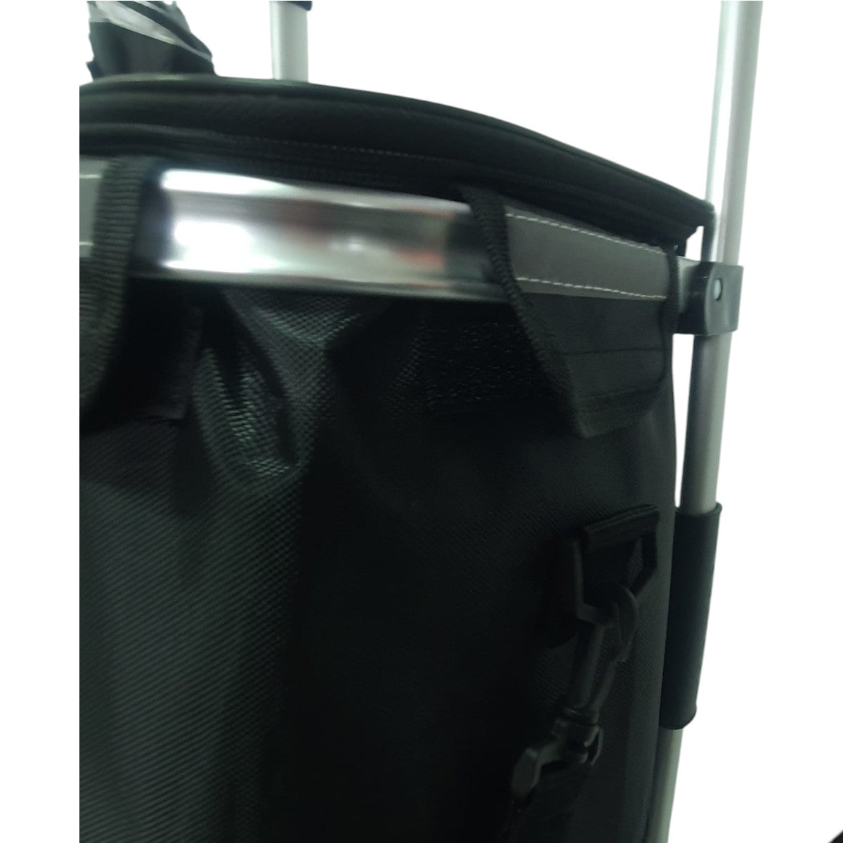 Carucior cumparaturi pliabil cu 2 roti rezistente si sac textil impermeabil, detasabil cu 2 buzunare laterale, Naimeed D6868, capacitate 43.5L, 96x42x28cm, Negru