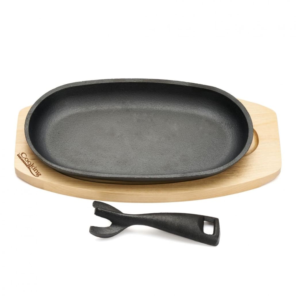 Platou oval din fontă 24x14 cm pentru servire, cu mâner detașabil și suport din lemn HEINNER / DCN65356