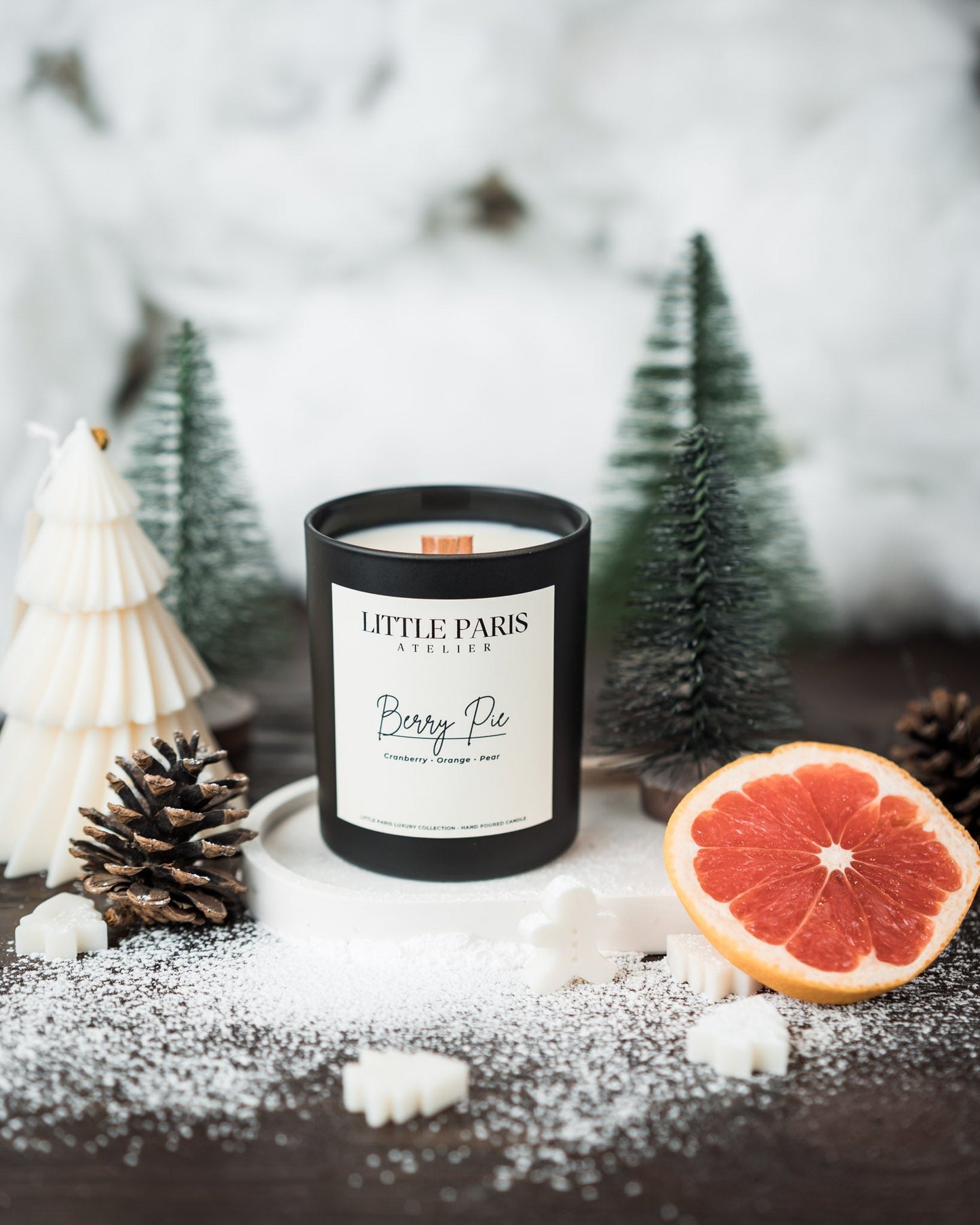 Lumânare parfumată Berry Pie - Merișoare • Portocale • Pere Lumânare parfumată