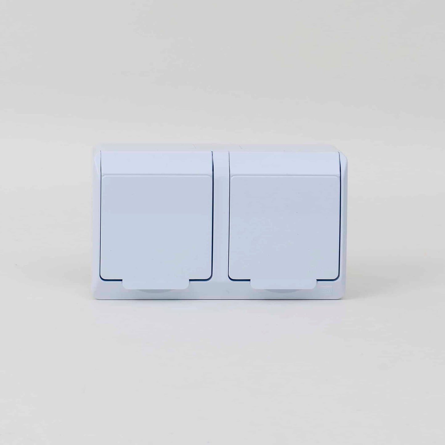 Priza dubla alba cu capac HERMES, 16A/250, IP44 / ELPL-0325-02