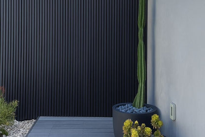 Lambriu decorativ riflaj WPC, pentru exterior, montaj rapid, rezistenta ridicata, Naimeed D7498, 280x14.8x2.1cm, Tec