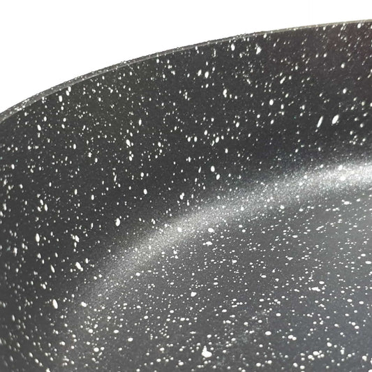 Tigaie cu invelis din marmura ecologica, diametru 22cm, capacitate 2 L / ZLN 0911