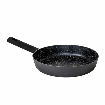 Set oale, 7 piese din aluminiu,compus din 3 oale cu manere ,1 tigaie, 3 capace sticla termorezistent / ZLN 0959