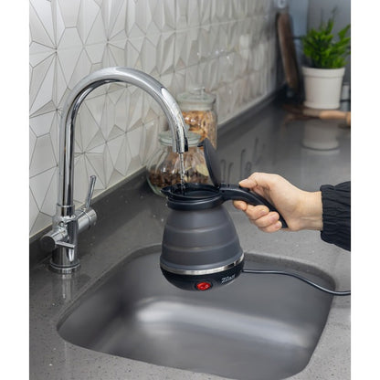 Fierbator pliabil pentru voiaj, putere 750W, capacitate 0.5l, baza din inox si carcasa din silicon durabil ZILAN / ZLN1986