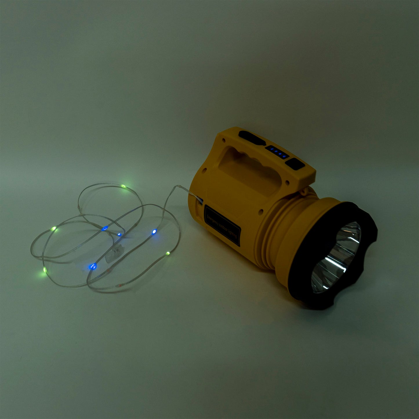 Lanterna de mana cu incarcare USB, 6 moduri de intensitate a luminii si 10m de instalatie Z-TOOLS / ZTS 8973