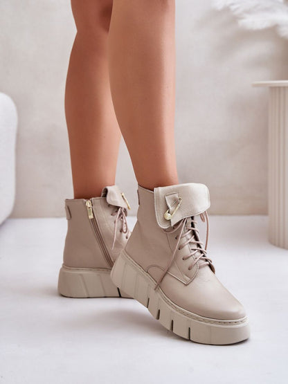 Botine cu talpă tip pană Step in style, Model 201184, Bej - material piele naturala  Căptușeală pătură de pantofi  Footbed pătură de pantofi  Înălţimea carâmbului 13 cm Înălţimea platformei 5 cm