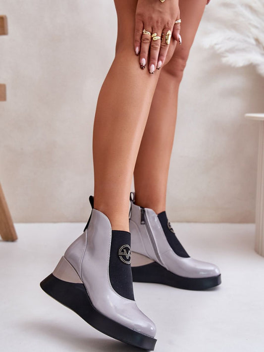 Botine cu talpă tip pană Step in style, Model 201547, Gri - material piele naturala  Căptușeală pătură de pantofi  Footbed pătură de pantofi  Înălţimea carâmbului 10.5 cm Înălţimea tocului 8 cm