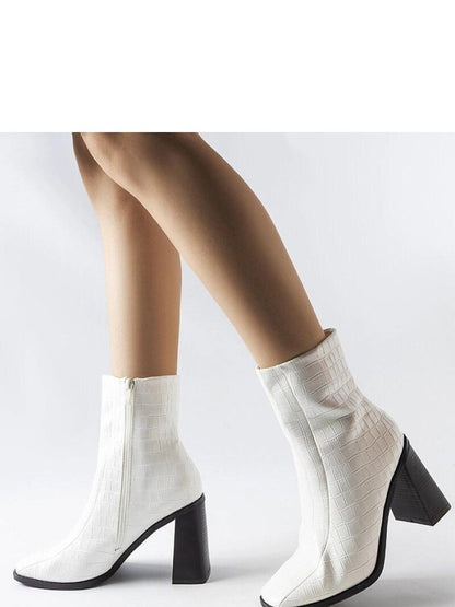 Botine cu toc Solea, Model 204772, Alb - material Zam din piele ecologică  Înălţimea tocului 9,5 cm