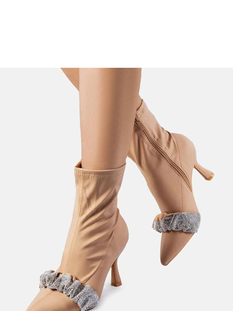 Botine cu toc Solea, Model 205130, Bej - material pânză  Înălţimea tocului 8 cm