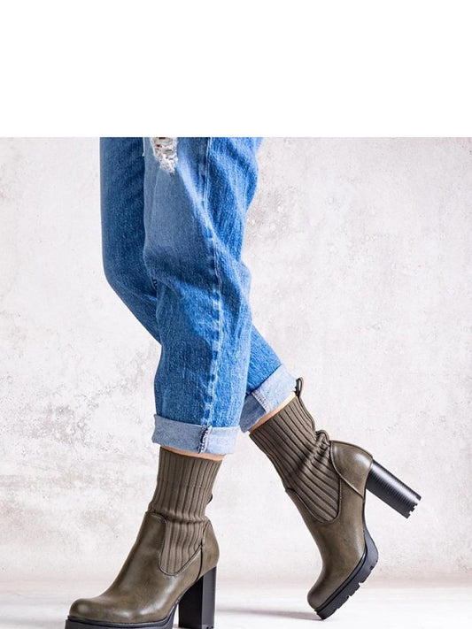 Botine cu toc Solea, Model 205810, Verde - material Zam din piele ecologică  Înălţimea tocului 9 cm