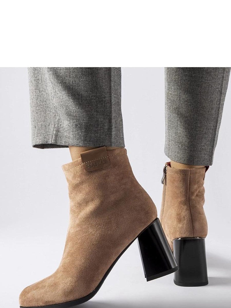 Botine cu toc Solea, Model 205851, Bej - material Zam din piele ecologică  Înălţimea tocului 7,5 cm