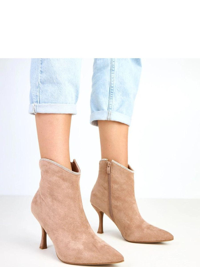 Botine cu toc Solea, Model 217907, Bej - material piele artificiala piele  Footbed pânză  Înălţimea carâmbului 12 cm Înălţimea tocului 8.5 cm