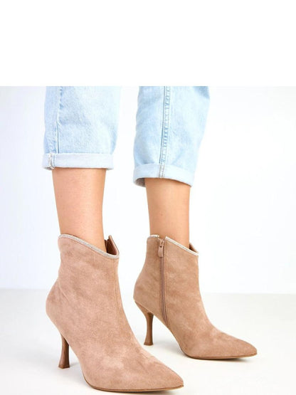 Botine cu toc Solea, Model 217907, Bej - material piele artificiala piele  Footbed pânză  Înălţimea carâmbului 12 cm Înălţimea tocului 8.5 cm