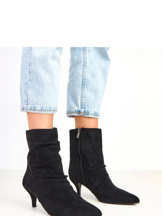 Botine cu toc Solea, Model 217914, Negru - material piele artificiala piele  Footbed pânză  Înălţimea carâmbului 16.5 cm Înălţimea tocului 6 cm