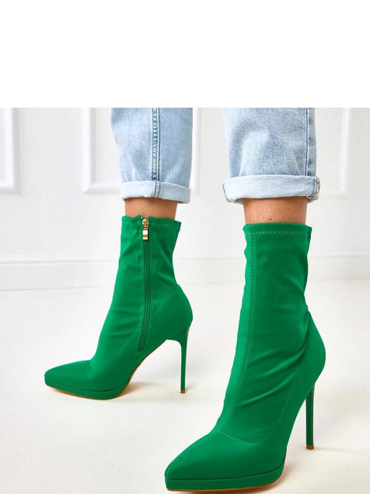 Botine cu toc Solea, Model 218157, Verde - material Satin  Footbed pânză  Înălţimea carâmbului 17 cm Înălţimea tocului 12 cm Înălţimea platformei 1 cm