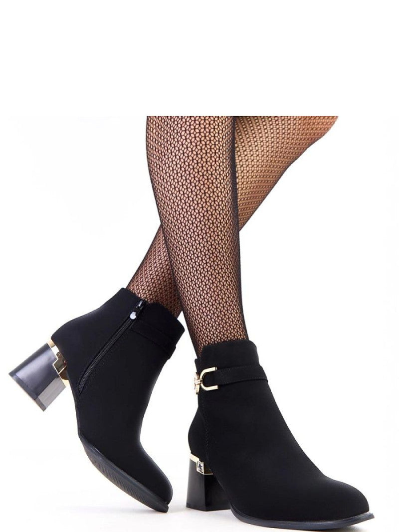 Botine cu toc Solea, Model 218813, Negru - material imitație de piele  Footbed pânză  Înălţimea carâmbului 18 cm Înălţimea tocului 6.5 cm