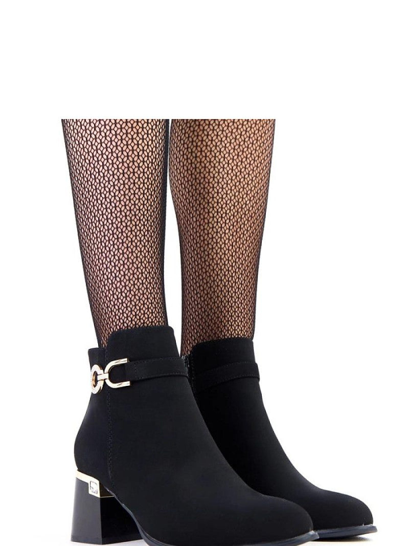 Botine cu toc Solea, Model 218813, Negru - material imitație de piele  Footbed pânză  Înălţimea carâmbului 18 cm Înălţimea tocului 6.5 cm