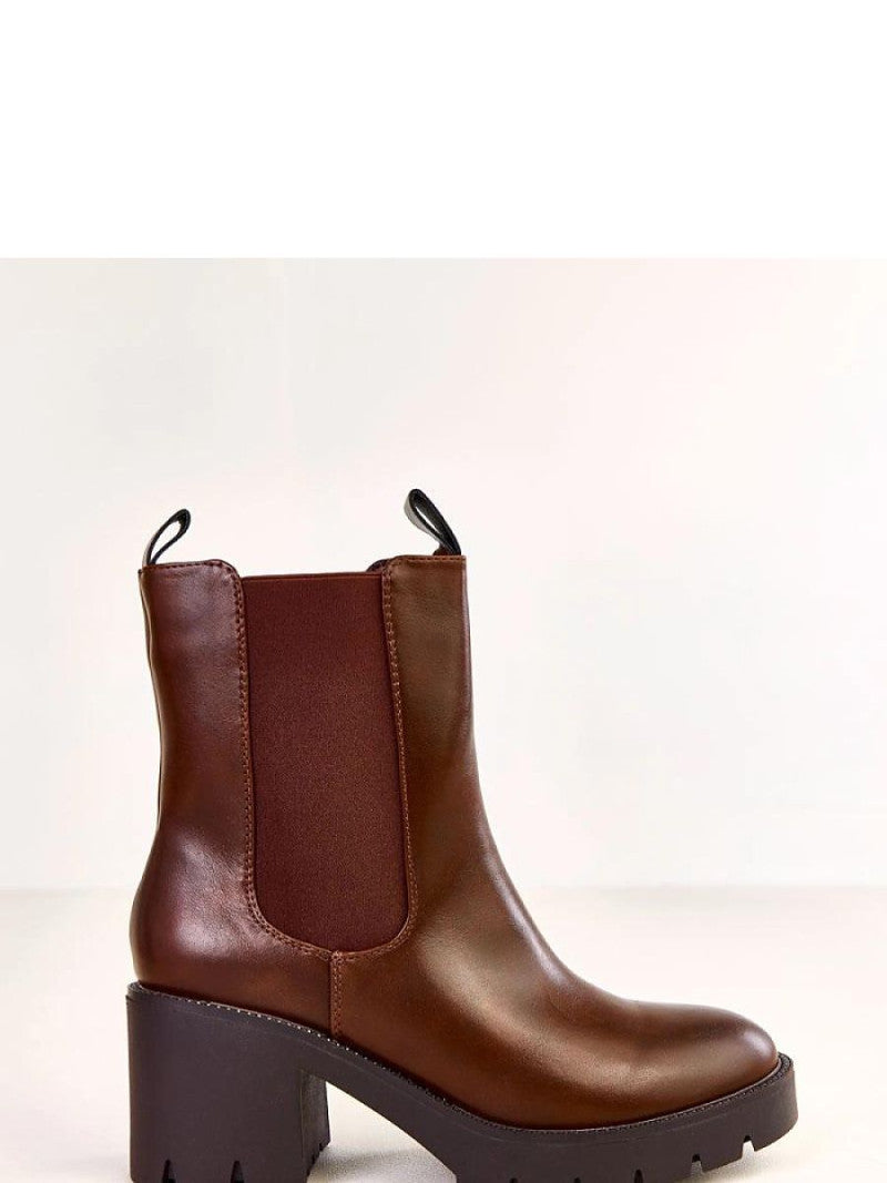 Botine cu toc Solea, Model 219640, Maro - material imitație de piele  Footbed pânză  Înălţimea carâmbului 16 cm Înălţimea tocului 7.5 cm