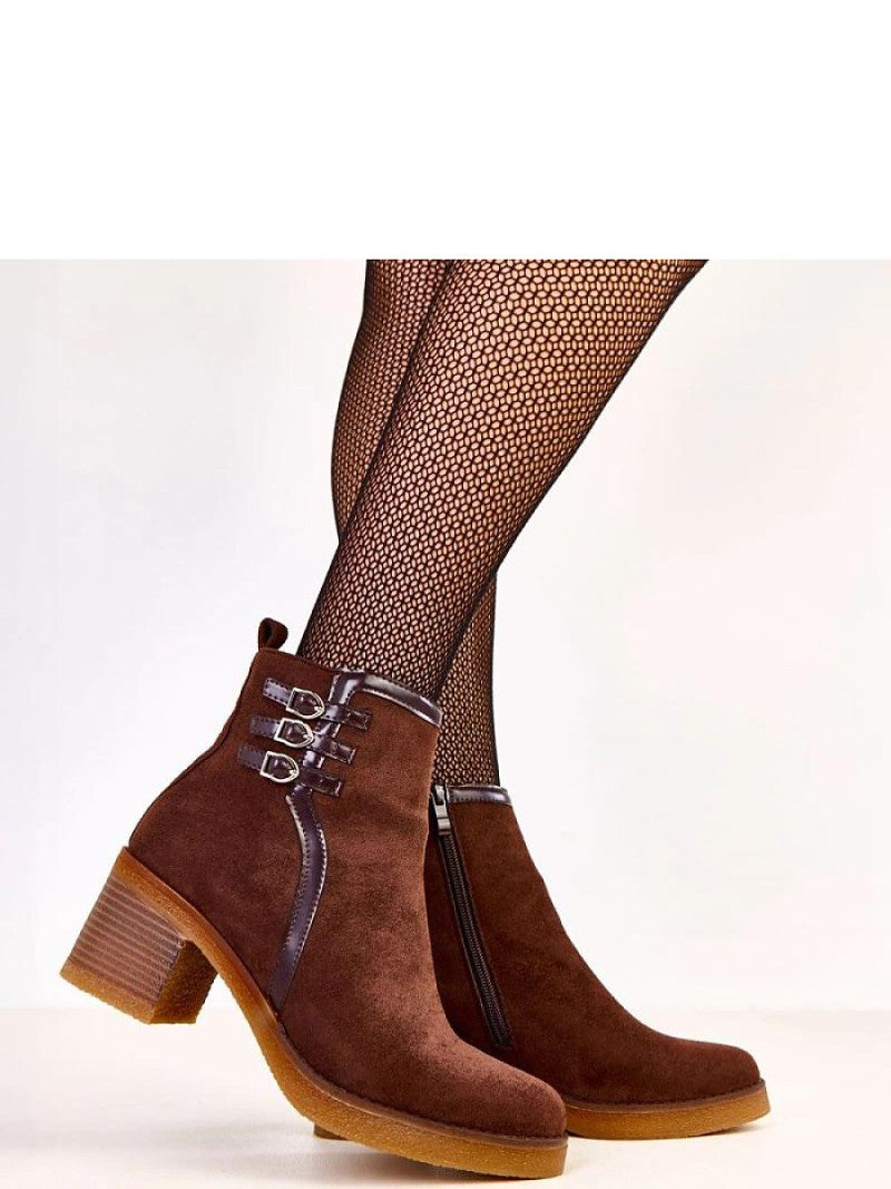 Botine cu toc Solea, Model 219643, Maro - material piele artificiala piele  Footbed pânză  Înălţimea carâmbului 11.5 cm Înălţimea tocului 7 cm