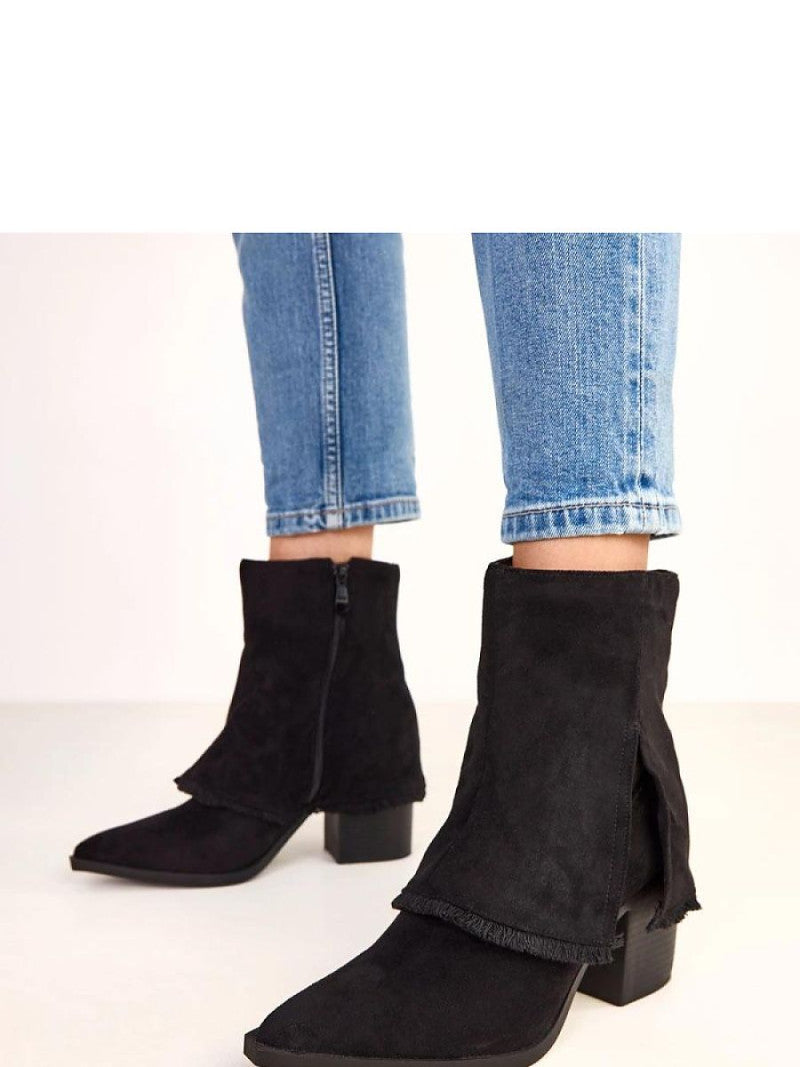 Botine cu toc Solea, Model 220268, Negru - material piele artificiala piele  Footbed pânză  Înălţimea carâmbului 13 cm Înălţimea tocului 9 cm