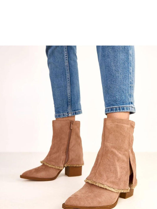 Botine cu toc Solea, Model 220271, Bej - material piele artificiala piele  Footbed pânză  Înălţimea carâmbului 13 cm Înălţimea tocului 9 cm