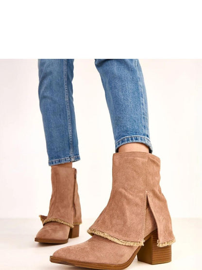 Botine cu toc Solea, Model 220271, Bej - material piele artificiala piele  Footbed pânză  Înălţimea carâmbului 13 cm Înălţimea tocului 9 cm