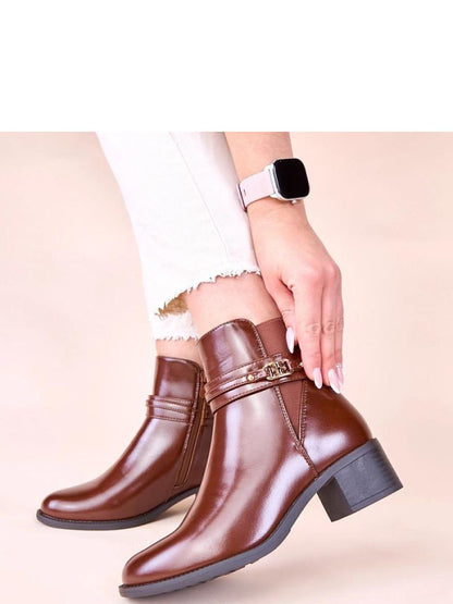 Botine cu toc Solea, Model 222371, Maro - material imitație de piele  Footbed pânză  Înălţimea carâmbului 12.5 cm Înălţimea tocului 4.5 cm