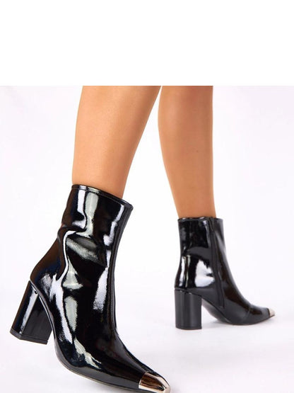 Botine cu toc Solea, Model 222898, Negru - material imitație de piele  Footbed pânză  Înălţimea carâmbului 14 cm Înălţimea tocului 8 cm