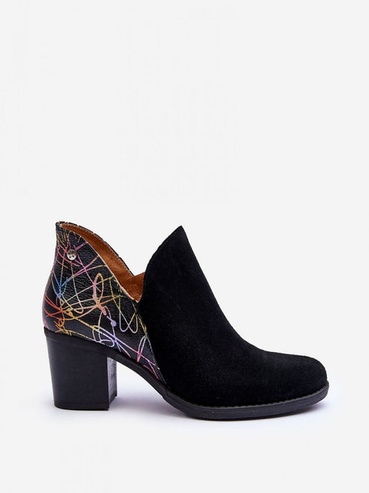 Botine cu toc Step in style, Model 183998, Negru - material piele nubuc naturală  Footbed piele naturala  Înălţimea carâmbului 10 cm Înălţimea tocului 10 cm