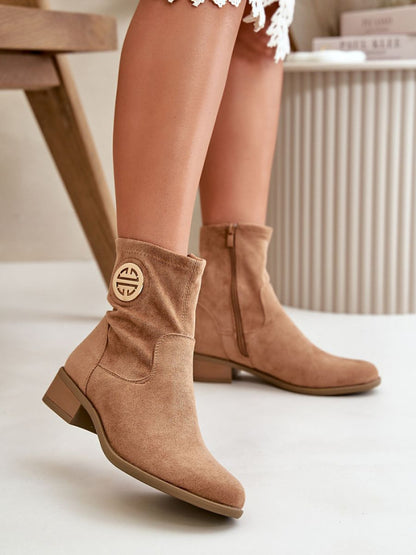 Botine cu toc Step in style, Model 199067, Bej - material piele artificiala piele  Footbed piele naturala  Înălţimea carâmbului 15 cm Înălţimea tocului 4 cm