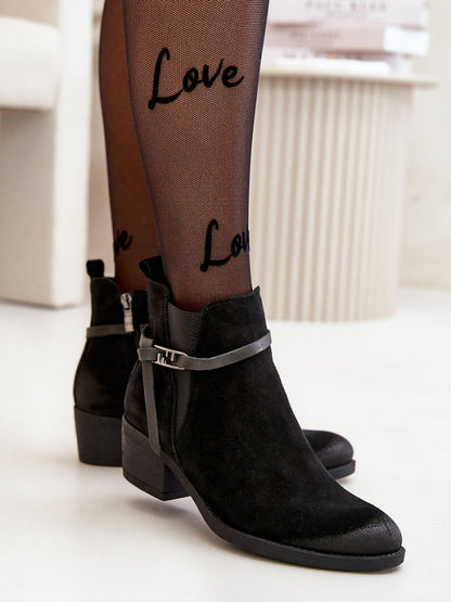 Botine cu toc Step in style, Model 199276, Negru - material piele naturală de căprioară  Căptușeală simțit  Footbed pânză  Înălţimea carâmbului 11.5 cm