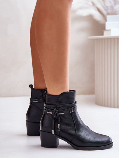 Botine cu toc Step in style, Model 201224, Negru - material imitație de piele  Căptușeală pătură de pantofi  Footbed pătură de pantofi  Înălţimea carâmbului 12 cm Înălţimea tocului 5.5 cm