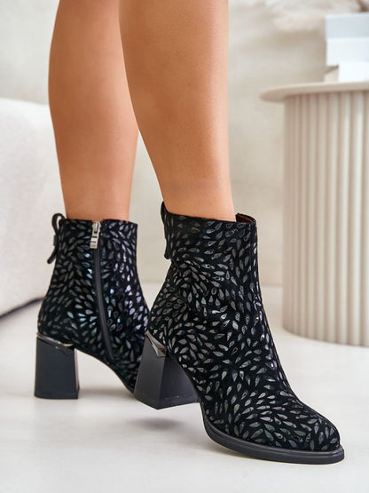 Botine cu toc Step in style, Model 201527, Negru - material piele naturala  Căptușeală pătură de pantofi  Footbed pătură de pantofi  Înălţimea carâmbului 13 cm Înălţimea tocului 7.5 cm