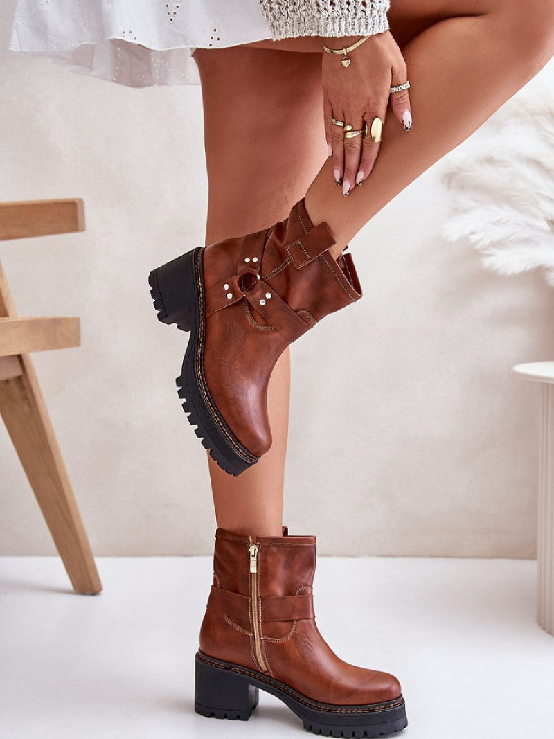 Botine cu toc Step in style, Model 201543, Maro - material piele naturala  Footbed piele naturala  Înălţimea carâmbului 15.5 cm Înălţimea tocului 7 cm