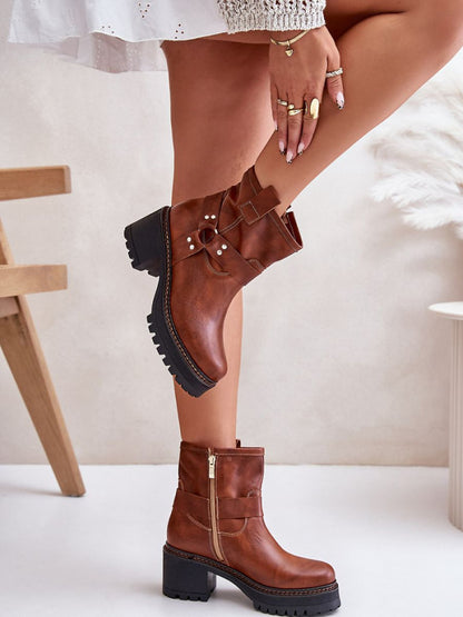 Botine cu toc Step in style, Model 201543, Maro - material piele naturala  Footbed piele naturala  Înălţimea carâmbului 15.5 cm Înălţimea tocului 7 cm