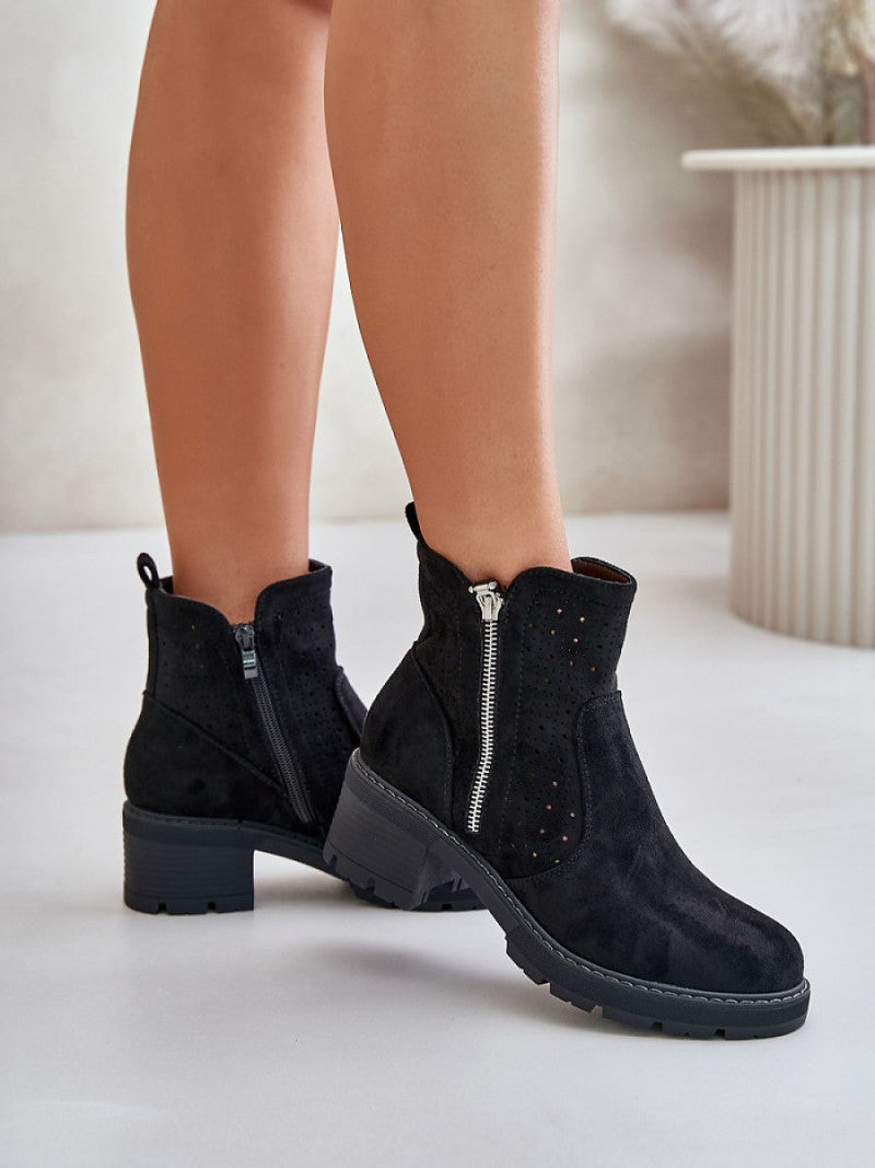 Botine cu toc Step in style, Model 201883, Negru - material piele artificiala piele  Căptușeală pânză  Footbed pânză  Înălţimea carâmbului 12.5 cm Înălţimea tocului 5.5 cm