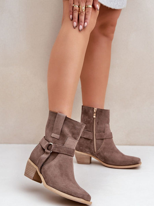 Botine cu toc Step in style, Model 203867, Maro - material piele naturală de căprioară  Footbed piele naturala  Înălţimea carâmbului 17 cm Înălţimea tocului 5.5 cm