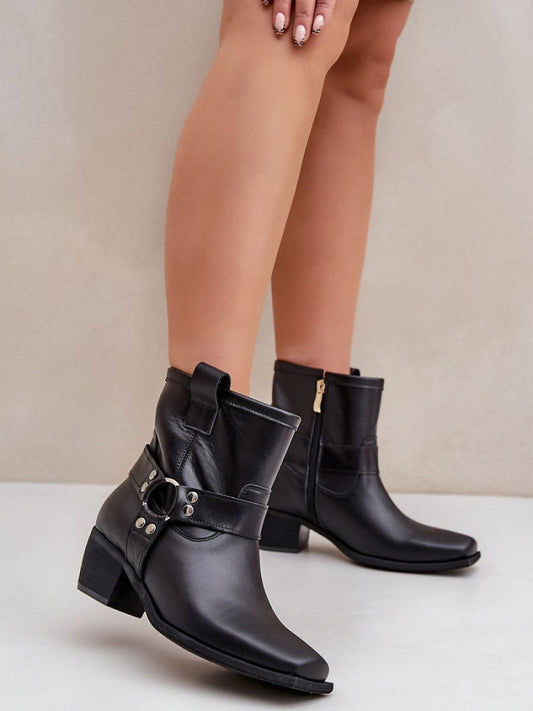 Botine cu toc Step in style, Model 203874, Negru - material piele naturala  Footbed piele naturala  Înălţimea carâmbului 17 cm Înălţimea tocului 5.5 cm