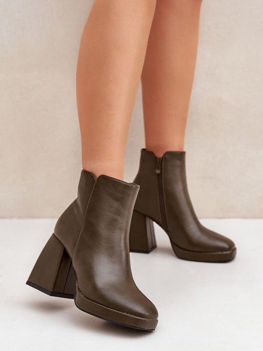 Botine cu toc Step in style, Model 204677, Verde - material imitație de piele  Căptușeală pătură de pantofi  Footbed pătură de pantofi  Înălţimea carâmbului 11.5 cm Înălţimea tocului 9.5 cm Înălţimea platformei 5.5 cm