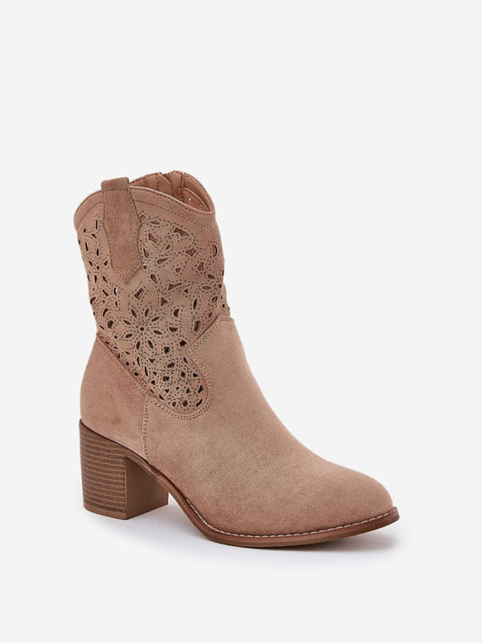 Botine cu toc Step in style, Model 209416, Bej - material piele artificiala piele  Footbed imitație de piele  Înălţimea carâmbului 17 cm Înălţimea tocului 7 cm