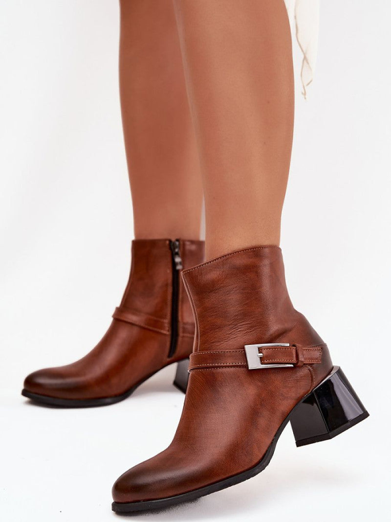 Botine cu toc Step in style, Model 217800, Maro - material piele naturala  Căptușeală simțit  Footbed pânză  Înălţimea carâmbului 12.5 cm Înălţimea tocului 5.5 cm