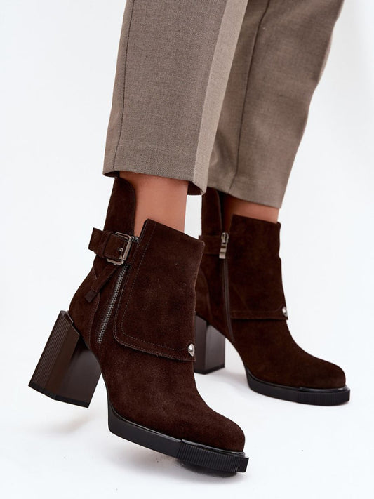 Botine cu toc Step in style, Model 217806, Negru - material piele naturală de căprioară  Căptușeală pătură de pantofi  Footbed pânză  Înălţimea carâmbului 15 cm Înălţimea tocului 9 cm