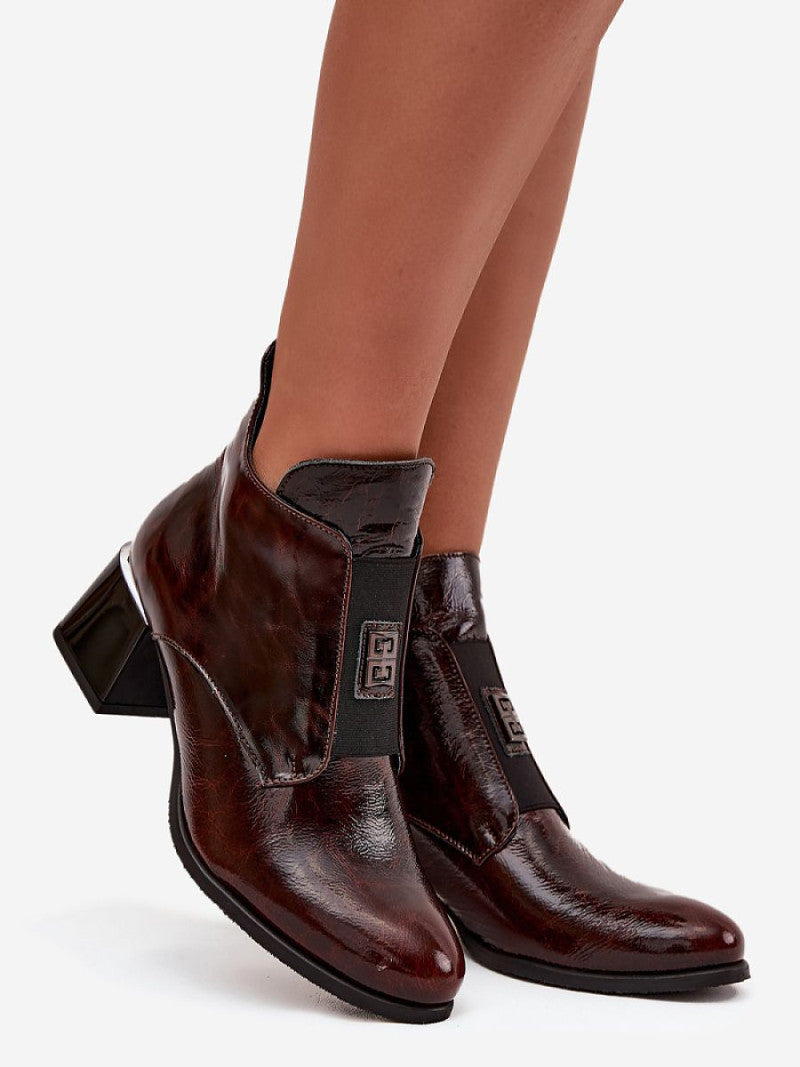 Botine cu toc Step in style, Model 219404, Maro - material piele naturala  Căptușeală simțit  Footbed pânză  Înălţimea carâmbului 12 cm Înălţimea tocului 5.5 cm