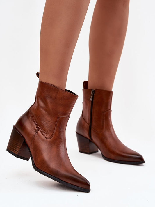 Botine cu toc Step in style, Model 219592, Maro - material piele naturala  Căptușeală pătură de pantofi  Footbed pânză  Înălţimea carâmbului 13.5 cm Înălţimea tocului 6.5 cm