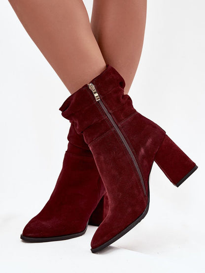 Botine cu toc Step in style, Model 220194, Roşu - material piele naturală de căprioară  Căptușeală simțit  Footbed simțit  Înălţimea carâmbului 17.5 cm Înălţimea tocului 8 cm